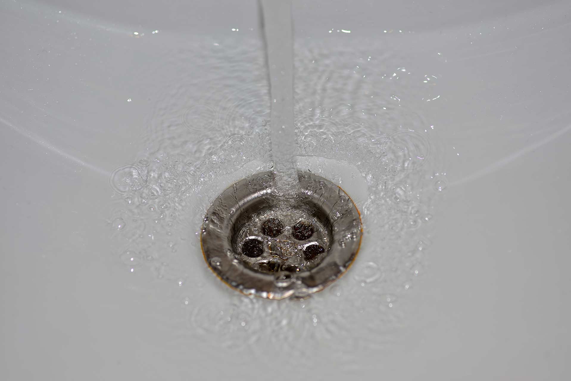 A2B Drains provides services to unblock blocked sinks and drains for properties in Locksbottom.